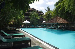Bali-Denpasar, Hôtel Puri Bambu 2* sup