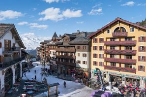 France Alpes-Bourg Saint Maurice, Résidence avec services Pierre & Vacances Premium Le Village