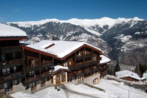France Alpes-Courchevel, Résidence avec services Les Brigues