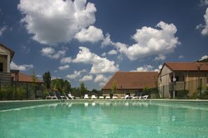France Cote Atlantique-Les Eyzies de Tayac , Résidence locative Le Clos du Rocher 3*