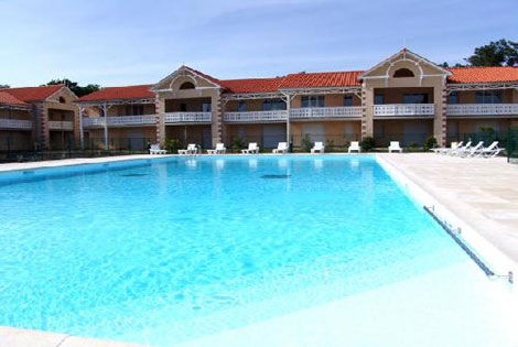 piscine - ô Village