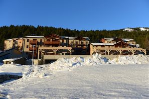 France Midi-Pyrénées-Les Angles, Résidence avec services Chalets de l'Isard