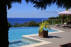 Guadeloupe-Pointe A Pitre, Hôtel Le Rayon Vert 3* + Location de voiture