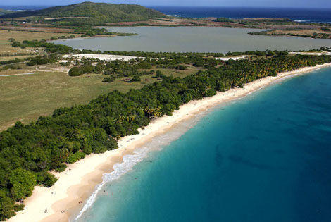 Plage et l'étang des Salines - Hameau de Beauregard