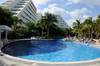 Vue piscine - Oasis Palm Beach