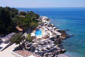 Montenegro-Podgorica, Club Lookea Rosa Montenegro 4*
