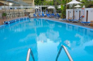 Rhodes-Rhodes, Hôtel Agla 3*