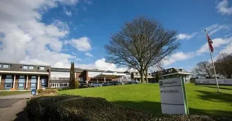 Angleterre-Londres, Hôtel Holiday Inn Luton South M1, Jct.9 4*