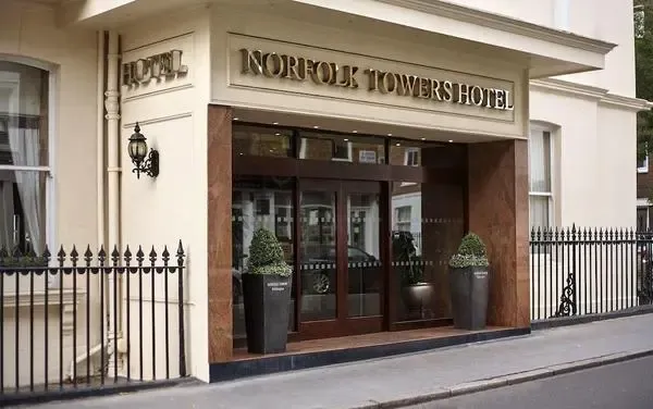 Angleterre : Hôtel Norfolk Towers Hotel