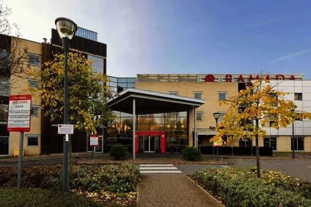 vol+hotel Sejour Ramada London North M1 3* Angleterre Londres