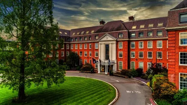 Angleterre : Hôtel The Lensbury