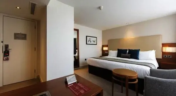 Angleterre : Hôtel Thistle Trafalgar Square