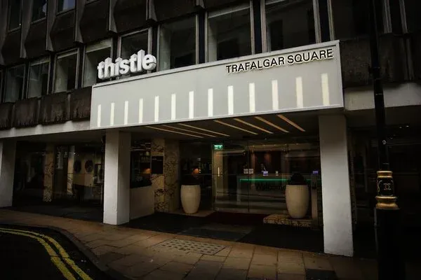 Angleterre : Hôtel Thistle Trafalgar Square