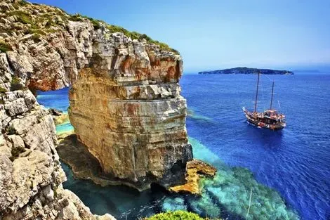 Grece-Corfou, Autotour Corfou + Météores 3*