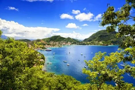Guadeloupe-Pointe A Pitre, Autotour Entre plages et terres de feu