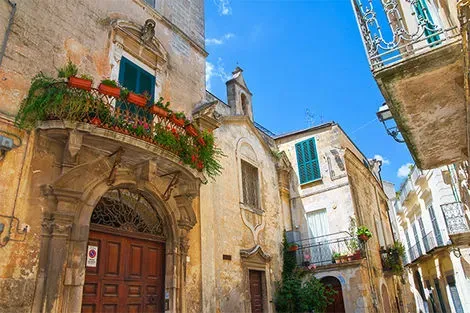 vol+hotel Autotour Autotour - Les Pouilles et le Salento au volant, arrivée Bari 3* Italie Bari