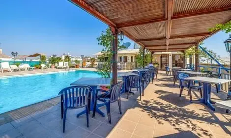 Chypre-Larnaca, Hôtel Atrium Zenon Hotel Apts 3*