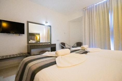 Chypre-Larnaca, Hôtel Napa Tsokkos 3*