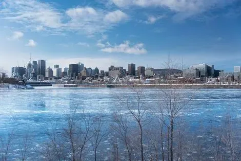 vol+hotel Circuit Splendeurs d'Hiver au Lac Blanc Non référencé Canada Montreal