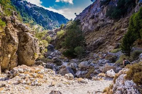 vol+hotel Circuit Horizons crétois, base logement Jumbo Sunshine Village 4* Crète Heraklion