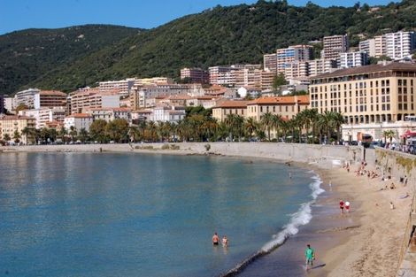 France Corse-Ajaccio, Circuit Dolce Vita 3*