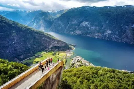 vol+hotel Circuit NORVEGE DU SUD EN TRAIN ET EN BATEAU Norvege Oslo