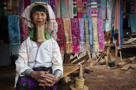 Thailande-Bangkok, Circuit Des Temples Khmers aux femmes girafes 3* sup