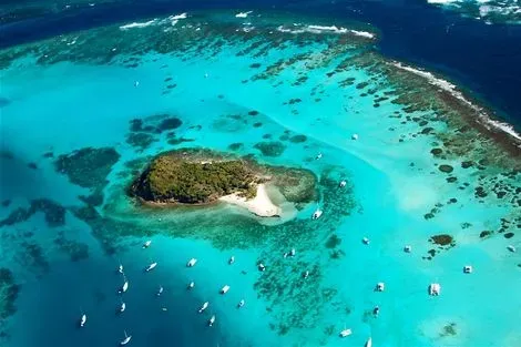 Martinique-Fort De France, Combiné croisière et hôtel Croisière Grenadines + Sejour à l'hôtel Bambou 3*