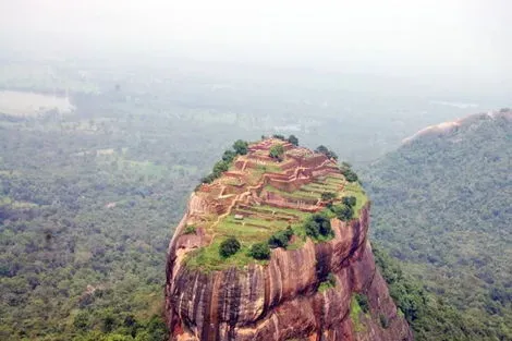Sri Lanka : Combiné circuit et hôtel Découvertes Sri Lankaise 4* & Extension Club Coralia Fihalhohi Maldives