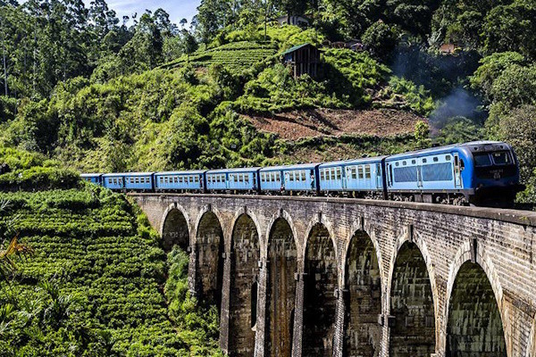 Sri Lanka : Combiné circuit et hôtel Incontournables du Sri Lanka & plages des Maldives : Canareef Resort