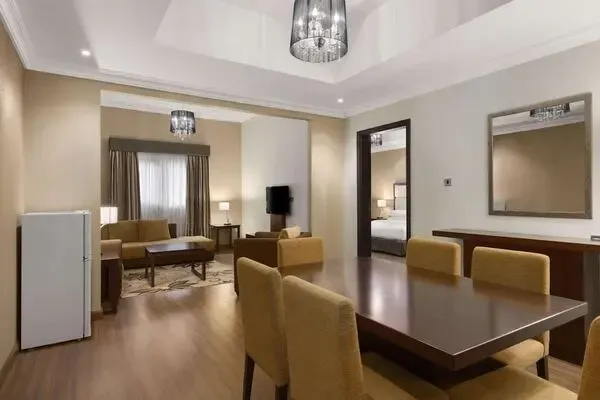 Dubai et les Emirats : Hôtel Ramada Hotel & Suite Ajman