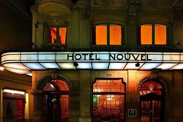 Espagne : Hôtel Nouvel