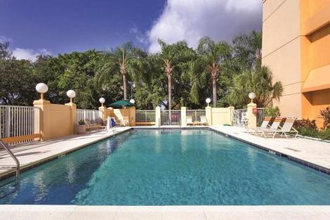 Etats-Unis-Miami, Hôtel La Quinta Inn & Suites Miami Airport East 3*
