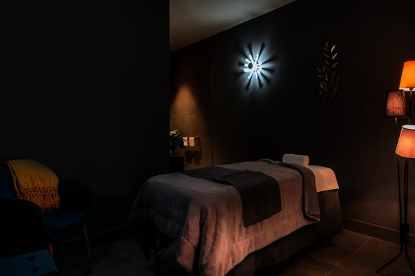 France Languedoc-Roussillon : Hôtel SOWELL HÔTELS Les Chevaliers