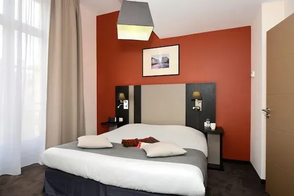 France Languedoc-Roussillon : AppartHotel Les Occitanes