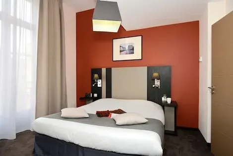 France Languedoc-Roussillon : AppartHotel Les Occitanes