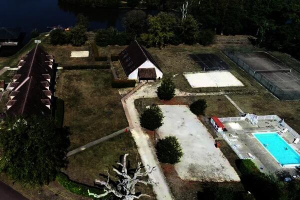 France : Camping Domaine de Sainte Montaine