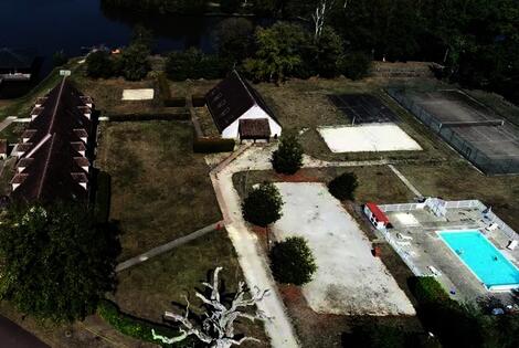 France : Camping Domaine de Sainte Montaine