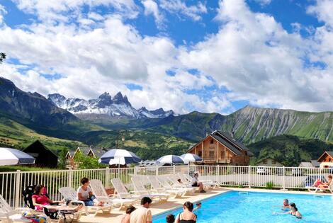 vol+hotel Sans Transport Goélia Les Chalets des Pistes 3* France Saint-Pierre-des-Landes