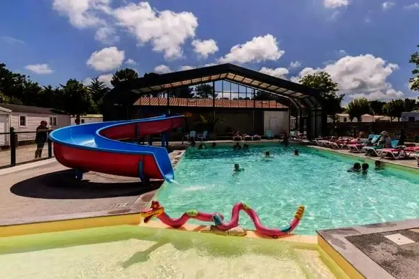 France : Camping La Parée du Both