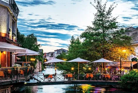 France : Résidence locative Lagrange Vacances L'Oustau De Sorgue