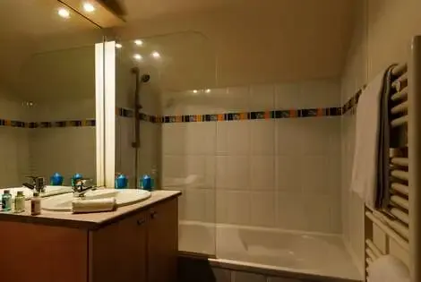 France : Résidence locative Lagrange Vacances Les Roches Douvres