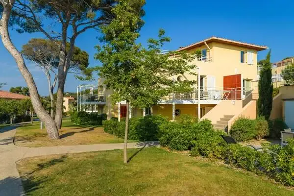 France : Résidence locative Lagrange Vacances Les Terrasses Des Embiez