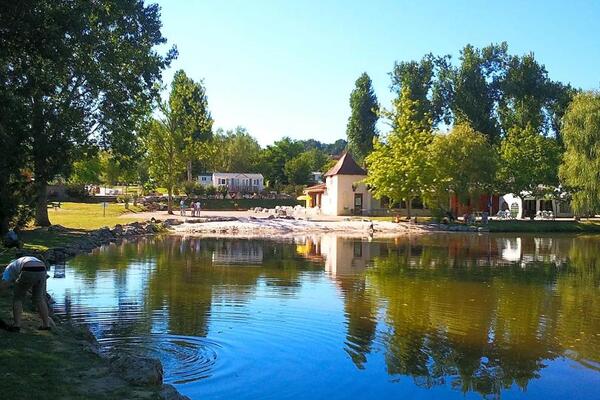 France : Camping Les Etangs du Plessac - Camping Paradis