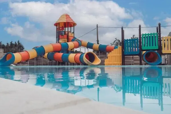 France : Camping Les Pins - Camping Paradis