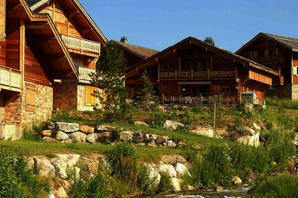 France : Résidence hôtelière Madame Vacances - La Résidence Les Chalets de L'Altiport