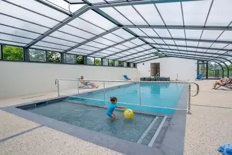 France : Camping Paradis La Promenade sss