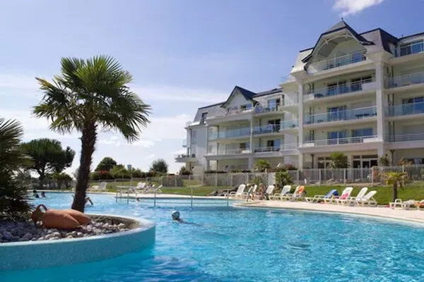 France : Résidence hôtelière Résidence Le Domaine des Fontenelles : Appartements