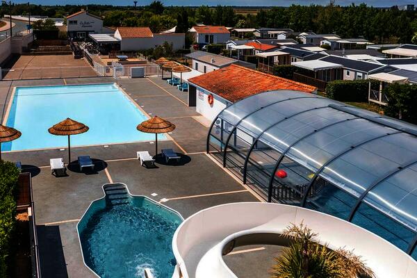 France : Camping Romanée - La Belle Henriette