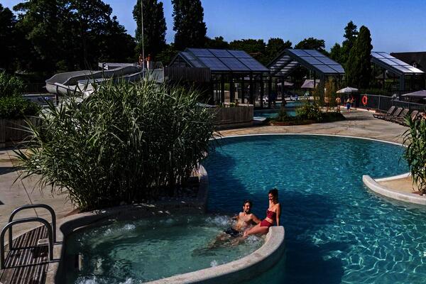 France : Camping Sandaya Le Château des Marais